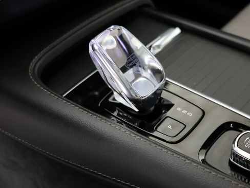 Used 2023 Volvo XC90 T8 Ultimate image 6