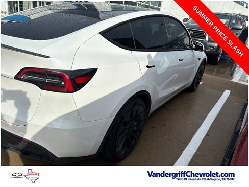 Used 2022 Tesla Model Y Performance AWD/4WD image 4