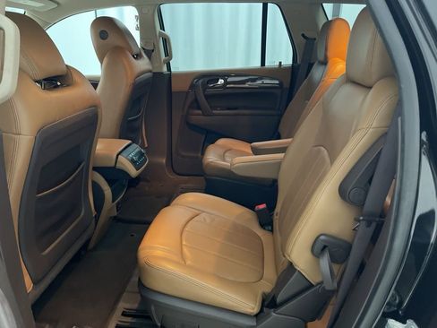Used 2017 Buick Enclave Premium image 28