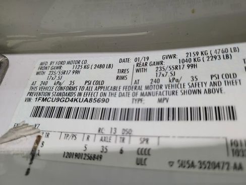 Used 2019 Ford Escape SE image 40