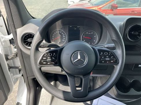 Used 2024 Mercedes-Benz Sprinter 2500 w/ Acoustic Package image 5