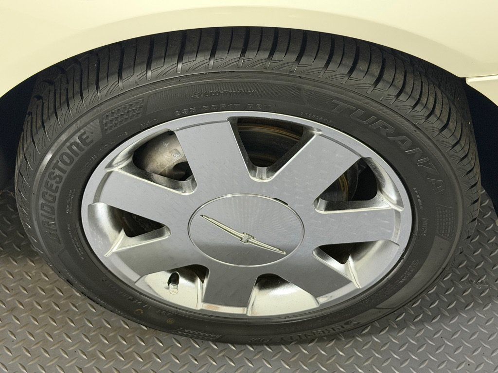 Used 2003 Ford Thunderbird RWD image 15