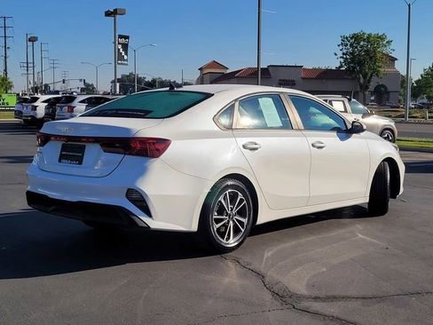 Certified 2023 Kia Forte LXS FWD image 6