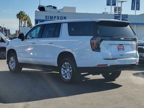 New 2026 Chevrolet Suburban LS image 2