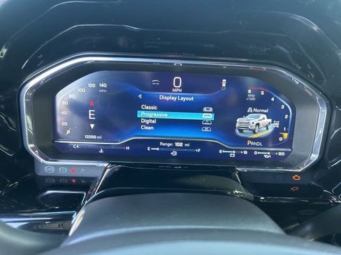 Used 2025 Chevrolet Silverado 2500 High Country w/ Technology Package image 20