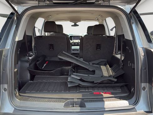 Used 2020 GMC Acadia SLE FWD image 17