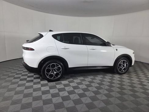 Used 2025 Alfa Romeo Tonale w/ Premium Package AWD/4WD image 6