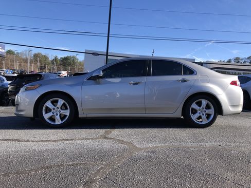Used 2010 Acura TSX w/ Technology Package image 2
