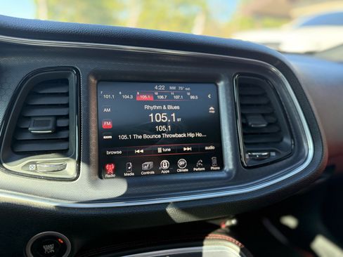 Used 2016 Dodge Challenger R/T Scat Pack w/ Leather Interior Group image 15