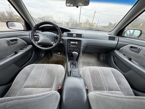 Used 2001 Toyota Camry CE image 8