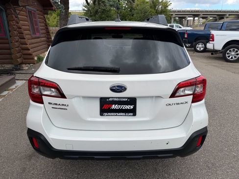 Used 2018 Subaru Outback 2.5i Limited AWD/4WD image 18