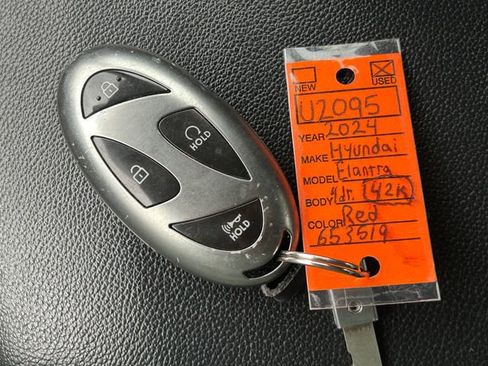 Used 2024 Hyundai Elantra SEL FWD image 35