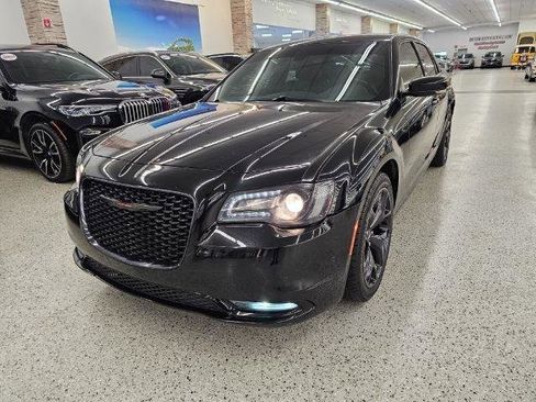 Used 2021 Chrysler 300 S RWD image 1