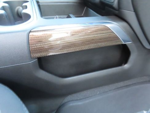 Used 2021 Chevrolet Silverado 1500 RST image 35