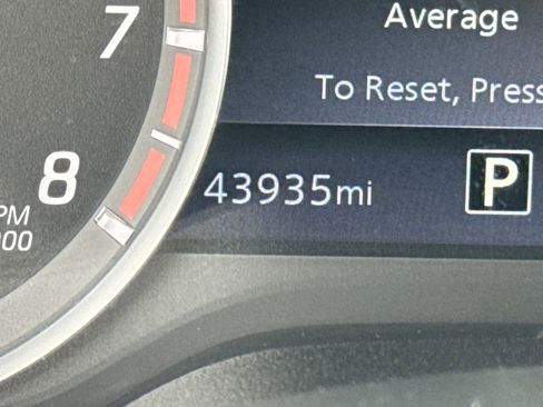 Used 2021 Nissan Titan Platinum Reserve w/ Off Road Protection Package image 17