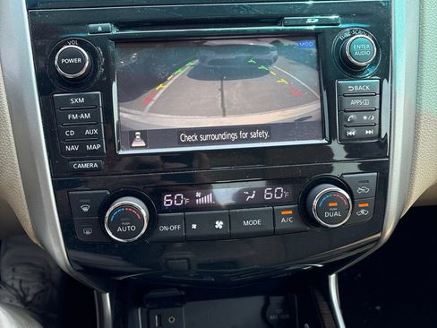 Used 2015 Nissan Altima 3.5 SL FWD image 14
