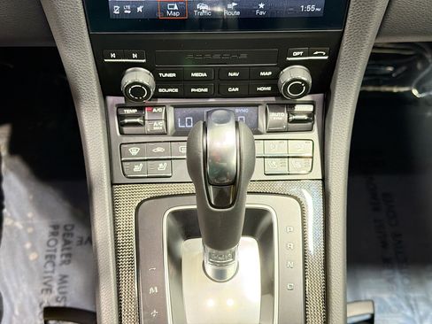 Used 2024 Porsche 718 Cayman image 29