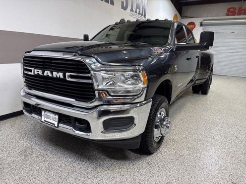 Used 2021 RAM 3500 Big Horn image 3