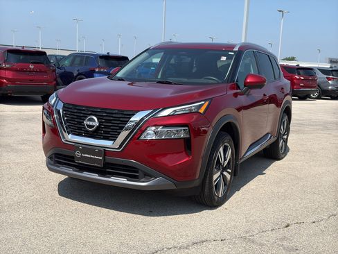 Certified 2023 Nissan Rogue SL w/ SL Premium Package AWD/4WD image 2