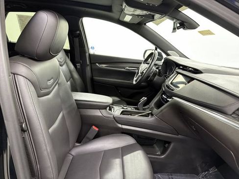 Certified 2022 Cadillac XT5 Sportv w/ LPO, Floor Liner Package AWD/4WD image 24
