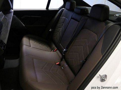 Used 2025 BMW 530i xDrive image 12