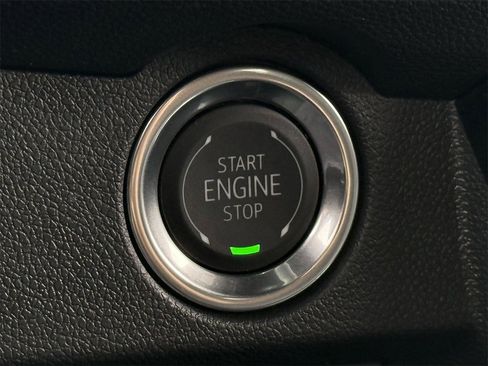 New 2026 Chevrolet Traverse LT image 17