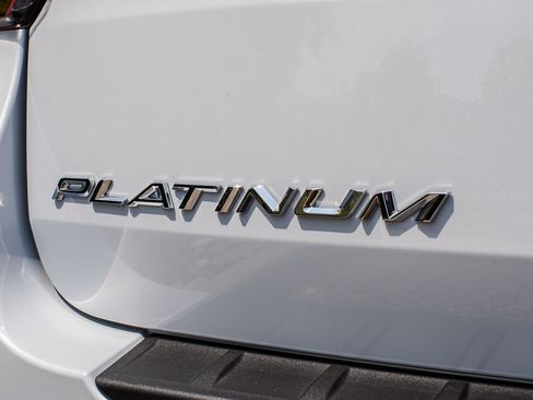 Used 2026 Ford Explorer Platinum w/ LUX Leather Package AWD/4WD image 11