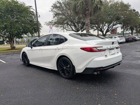 Certified 2025 Toyota Camry SE FWD image 7