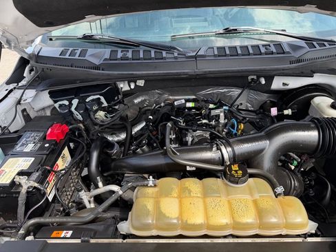 Used 2019 Ford F150 Lariat w/ Trailer Tow Package RWD image 33