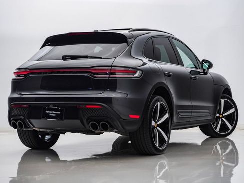 Certified 2026 Porsche Macan AWD/4WD image 11