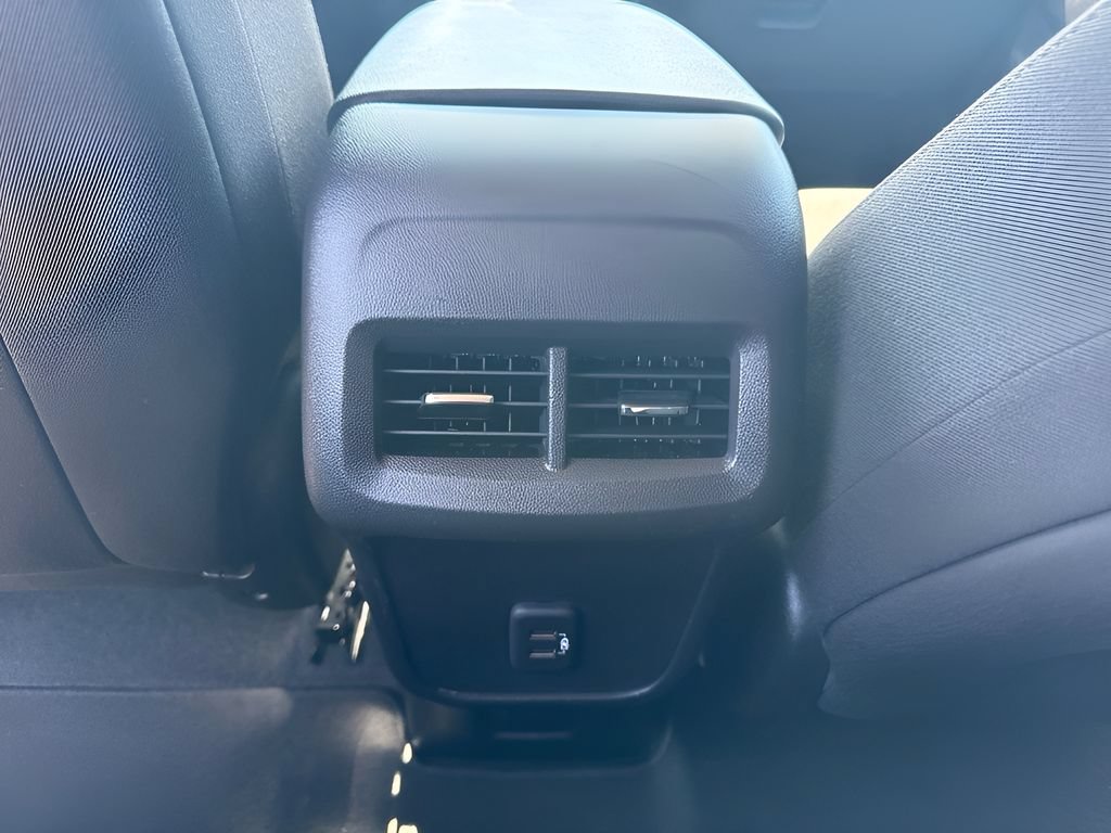 Used 2024 Chevrolet Equinox LT AWD/4WD image 13