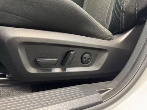 Used 2023 Nissan Rogue SV FWD image 14