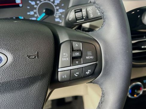 Used 2022 Ford Escape SE w/ Convenience Package image 17