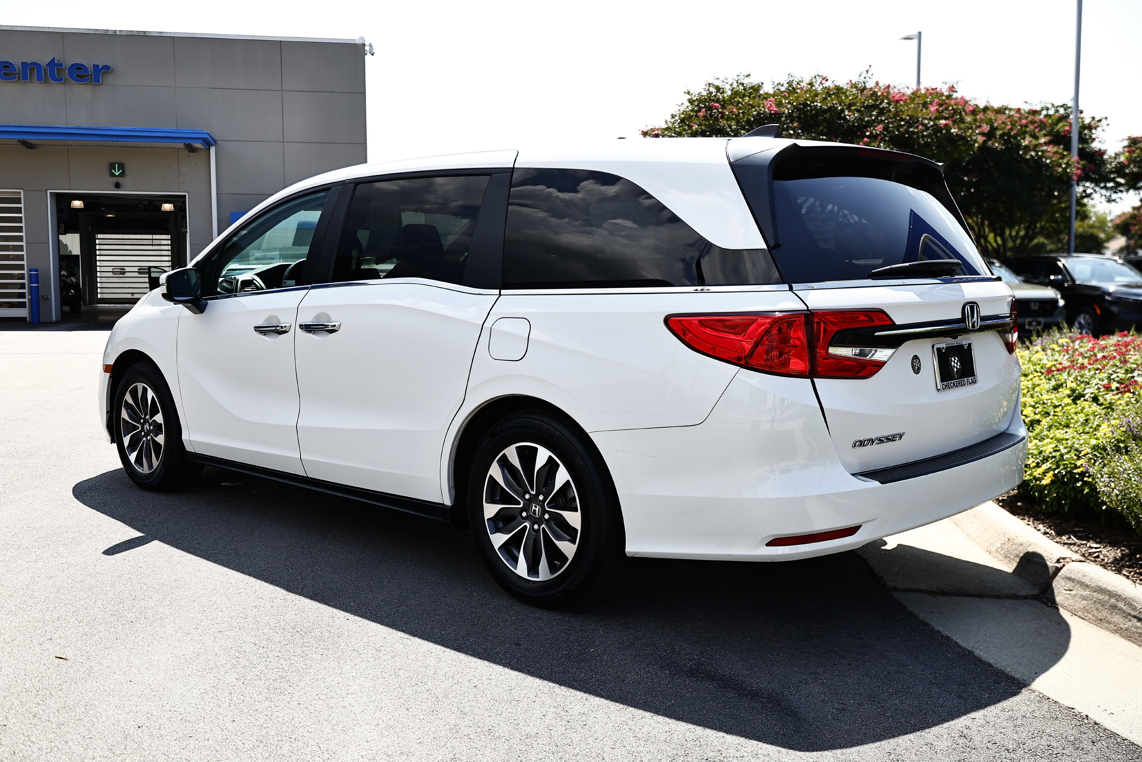 Used 2024 Honda Odyssey EX-L image 4