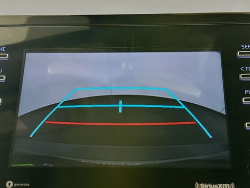 Used 2023 Toyota Camry SE image 22