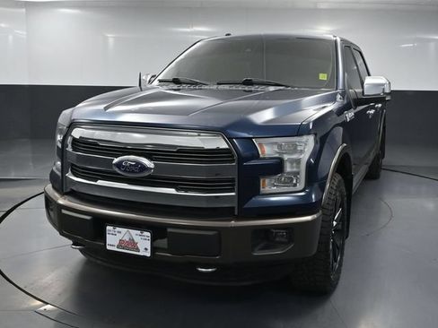 Used 2015 Ford F150 Lariat w/ Equipment Group 502A Luxury AWD/4WD image 12
