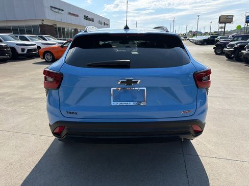 Used 2024 Chevrolet Trax RS w/ Sunroof Package image 8