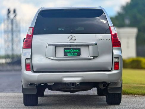 Used 2011 Lexus GX 460 AWD/4WD image 10