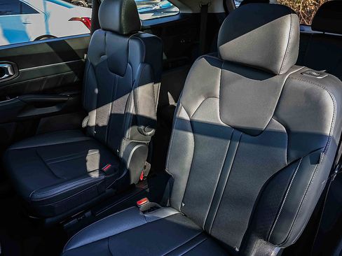 Certified 2024 Kia Sorento SX image 20