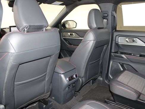 New 2026 Ford Explorer ST-Line w/ ST-Line Street Pack AWD/4WD image 27