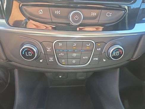 Used 2019 Chevrolet Traverse LT AWD/4WD image 20