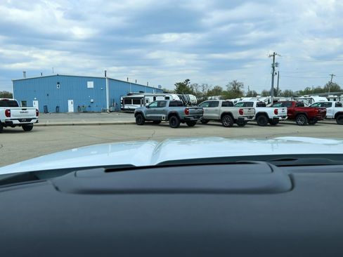 New 2026 GMC Sierra 2500 AT4 image 22