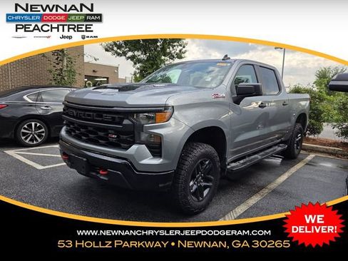 Used 2025 Chevrolet Silverado 1500 Custom Trail Boss AWD/4WD image 1