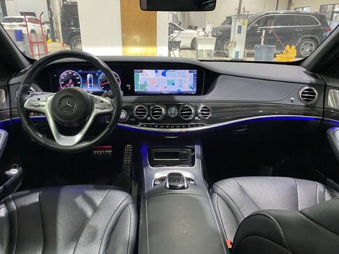 Used 2019 Mercedes-Benz S 450 Sedan image 2