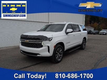 Used 2022 Chevrolet Suburban LT w/ Luxury Package