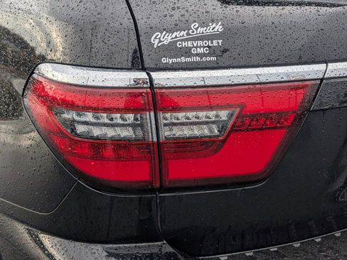 Used 2022 Nissan Armada Platinum w/ Captain's Chairs Package image 11