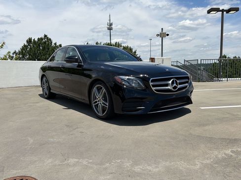 Used 2019 Mercedes-Benz E 300 image 5