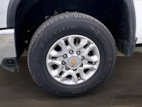 Used 2024 Chevrolet Silverado 2500 LTZ image 35