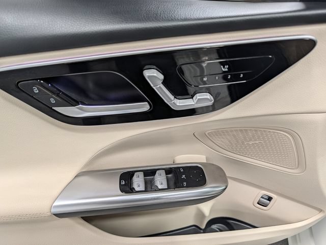 Used 2024 Mercedes-Benz C 300 4MATIC Sedan image 15