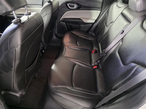 Certified 2025 Jeep Compass Limited image 14